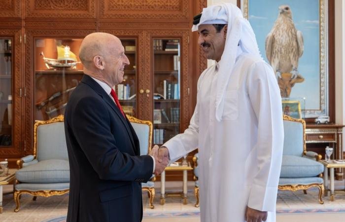 أخبار قطر | سمو الأمير يستقبل وزير الدفاع البريطاني | عيون الجزيرة قطر