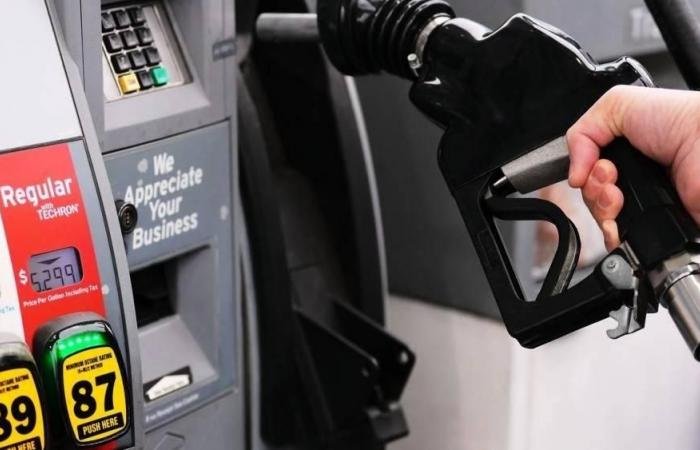4 دولارات لغالون البنزين في الولايات المتحدة