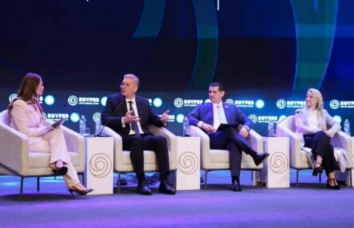 مصر تجهز لإضافة 100 مليون قدم من الغاز الطبيعي