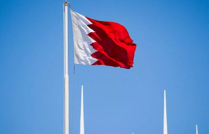 البحرين: اعتراض وتدمير 182 صاروخاً و400 مسيّرة منذ بدء العدوان الإيراني | عيون الجزيرة