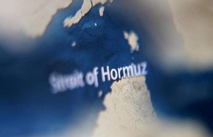 النفط يختتم شهراً قياسياً.. برنت يقفز 62% والخام الأمريكي 52% في مارس