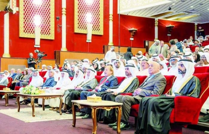 الامارات الان | سلطان يشهد ختام أيام الشارقة المسرحية في دورتها ال 35 | عيون الجزيرة الامارات