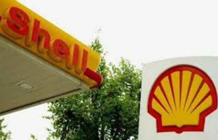 مفاوضات بين "شل" وفنزويلا لتوسيع استثماراتها في حقول الغاز البحرية