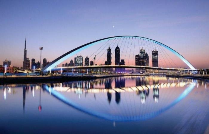 دبي.. بيع شقتين فاخرتين وقطعة أرض بـ 185 مليون درهم