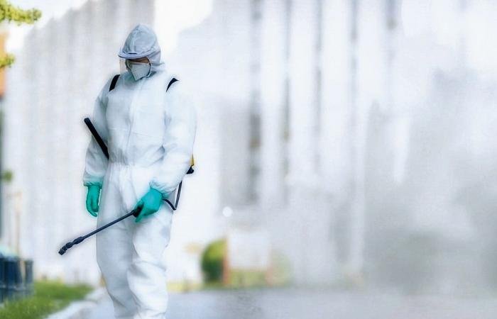 أخبار قطر | حملات مكثفة لمكافحة الحشرات بـ «البلديات» | عيون الجزيرة قطر