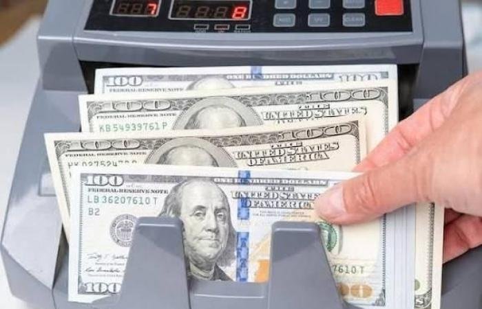 ختام الأسبوع المصرفي.. كم أصبح سعر الدولار في البنوك المصرية الخميس 2 إبريل 2026؟