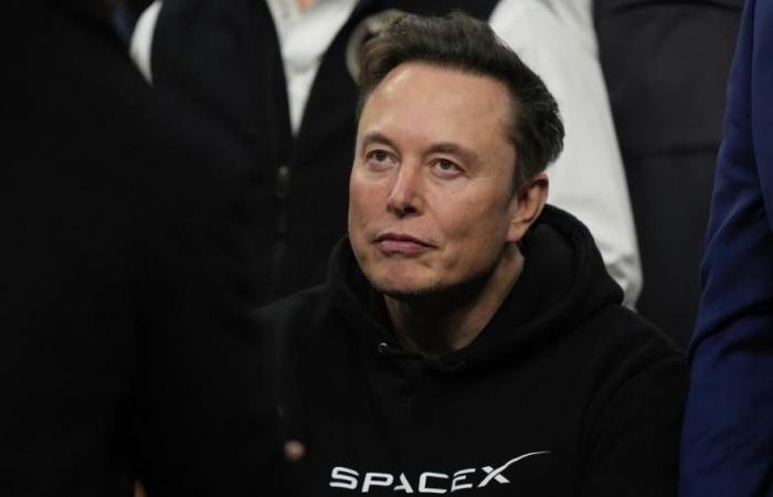 طرح «سبيس إكس» التاريخي يصطدم بتساؤلات حول قدرة ماسك على الإدارة