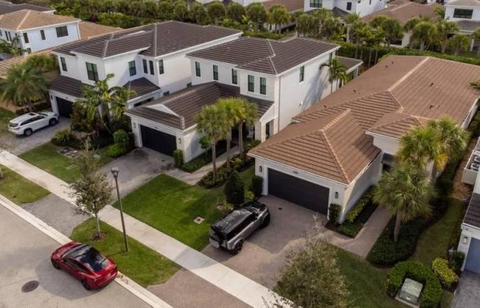 40 % تراجعاً في طلبات إعادة تمويل الرهن العقاري الأمريكي