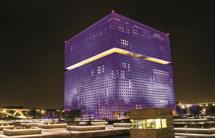 أخبار قطر | اللون الأزرق يزين مباني مؤسسة قطر دعمًا لمرضى التوحد | عيون الجزيرة قطر