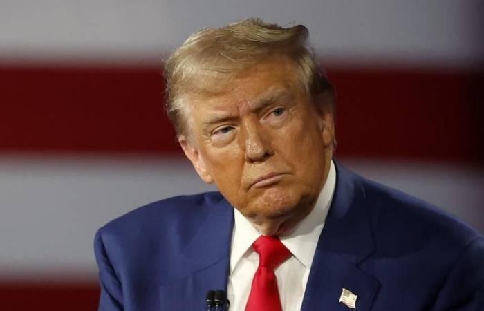 ترامب يخفض الرسوم الجمركية على مشتقات الصلب والألمنيوم والنحاس