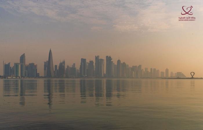 أخبار قطر | إدارة الأرصاد الجوية تحذر من رياح قوية وأمواج عالية في عرض البحر | عيون الجزيرة قطر