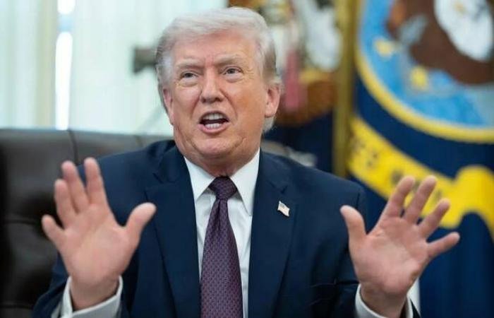 خطاب ترامب يُفاقم معاناة الأمريكيين بارتفاع قياسي للبنزين