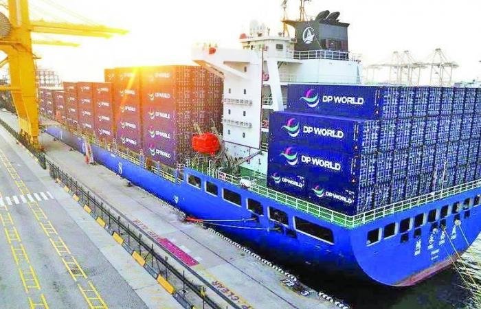 «دي بي ورلد»: مسارات بديلة للتجارة رغم اضطرابات «هرمز»