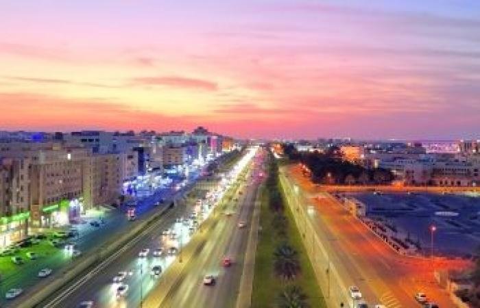 أخبار سلطنة عمان | 1.86 مليون مركبة مسجلة في سلطنة عُمان بنهاية فبراير | عيون الجزيرة الاخبارية عمان