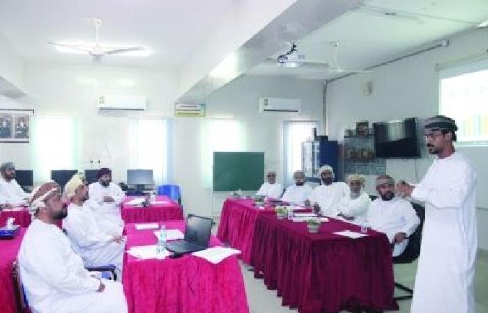 أخبار سلطنة عمان | لقاء تعريفي بمسار التعليم المهني والتقني بمدارس السويق | عيون الجزيرة الاخبارية عمان