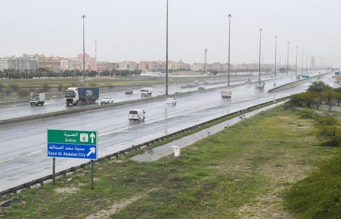 أخبار الكويت | «الأشغال» تستنفر للتعامل مع تجمعات مياه الأمطار | عيون الجزيرة الكويت