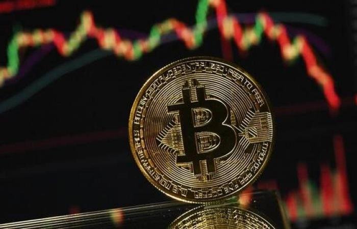 بيتكوين تتجاوز 70,000 دولارمع بوادر هدنة في الشرق الأوسط