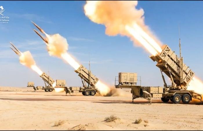 أخبار قطر | وزارة الدفاع تعلن عن التصدي لعدد من الطائرات المسيرة الإيرانية | عيون الجزيرة قطر