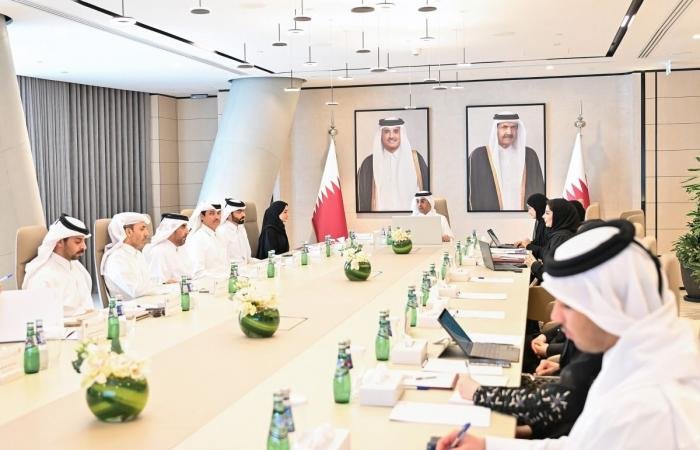 أخبار قطر | وزير العمل يترأس الاجتماع الدوري للجنة الوطنية لمكافحة الاتجار بالبشر | عيون الجزيرة قطر