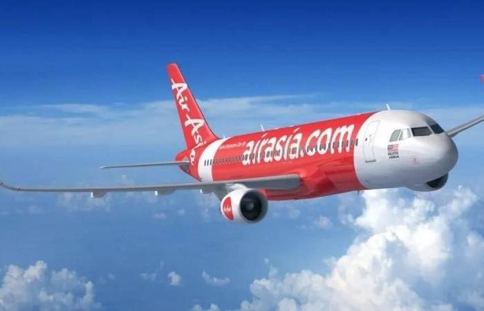 «طيران آسيا» ترفع أسعار التذاكر وتخفض عدد الرحلات
