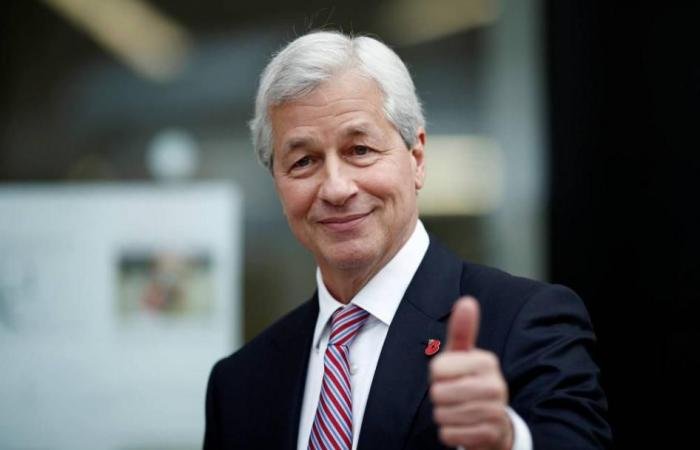 رئيس «جيه بي مورغان تشيس»: الحرب خطر متعدد الوجوه على الاقتصاد الأمريكي