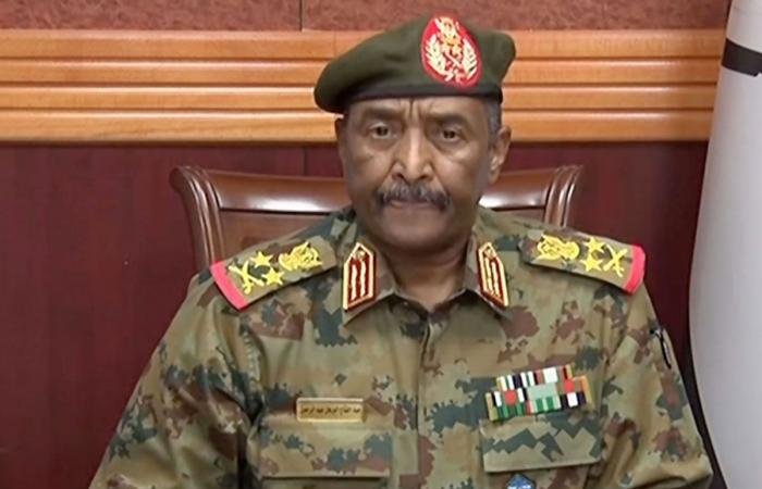 البرهان يلغي منصب نائب قائد الجيش وتعيين مساعدا له | عيون الجزيرة