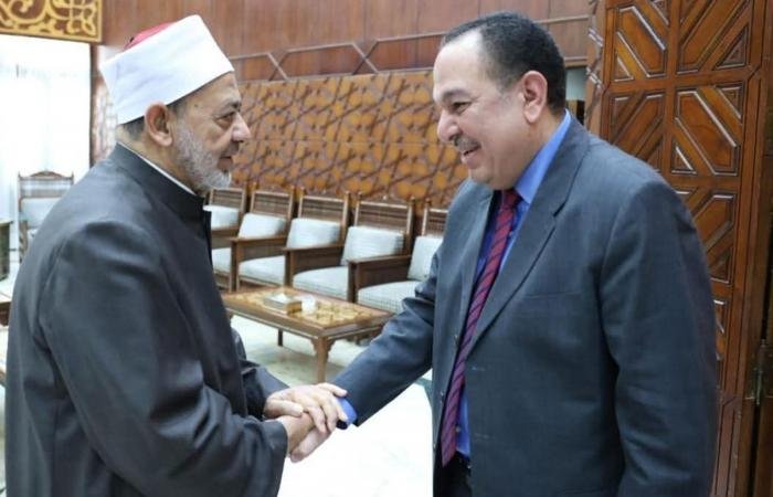 أخبار الكويت | شيخ الأزهر الشريف يدين الاعتداءات الإيرانية على دول الخليج والأردن والعراق | عيون الجزيرة الكويت