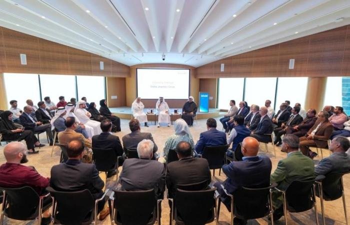 «غرفة دبي» تنظم طاولة مستديرة لدعم مرونة قطاع الذهب والمجوهرات
