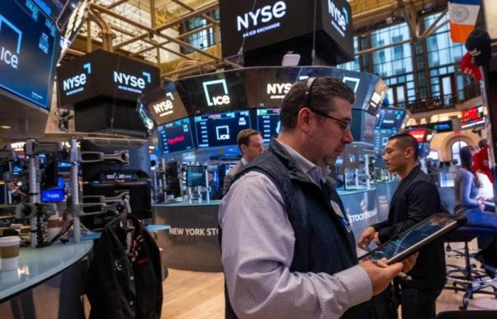 «وول ستريت» تحلق بعد وقف الحرب