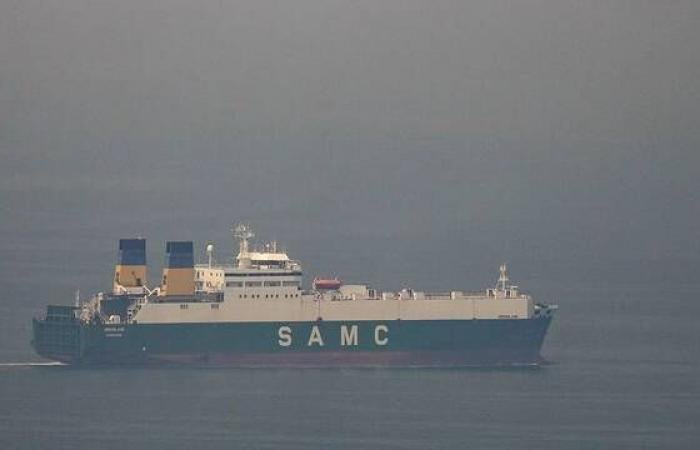 إيران توقف ناقلات النفط عبر مضيق هرمز بعد خرق وقف إطلاق النار