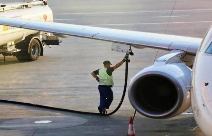 مطارات أوروبا مهددة بأزمة في وقود الطائرات