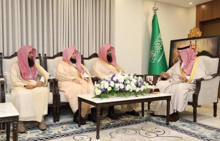 أخبار السعودية | أمير نجران يطّلع على تقرير البرنامج التوعوي "لعلكم تتقون" | عيون الجزيرة السعودية الان