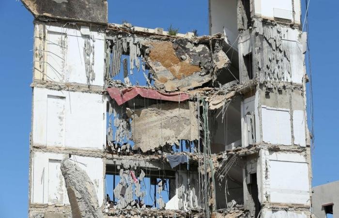 8 دول تعرب عن قلقها إزاء تدهور الوضع الإنساني في لبنان | عيون الجزيرة