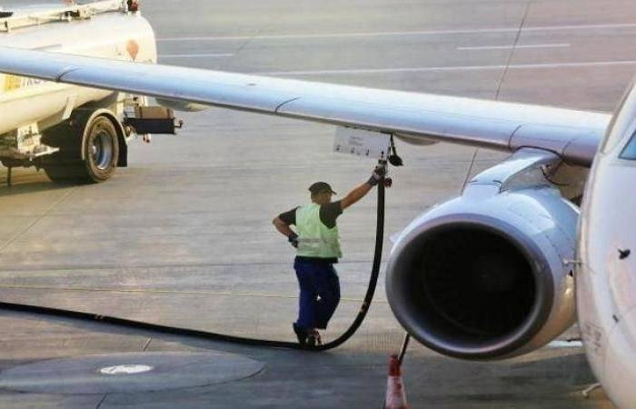 تحذير أوروبي من نقص وقود الطيران