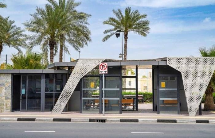 الامارات الان | «طرق دبي» تنجز 726 مظلّة لركاب حافلات المواصلات العامة في مناطق حيوية | عيون الجزيرة الامارات