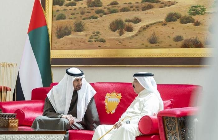 الامارات الان | محمد بن زايد وحمد بن عيسى يبحثان في البحرين العدوان الإيراني الإرهابي (فيديو) | عيون الجزيرة الامارات