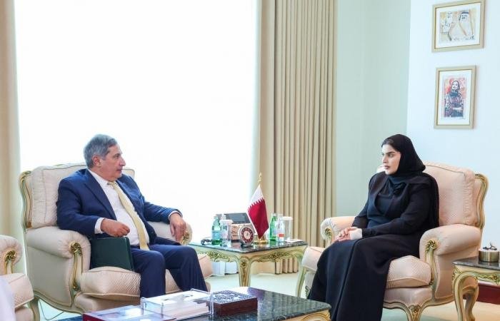 أخبار قطر | وزير الدولة للتعاون الدولي تجتمع مع السفير اللبناني | عيون الجزيرة قطر