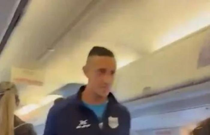 الرياضة الان | مزحة «قنبلة» تضع لاعباً أرجنتينياً في مأزق قانوني | عيون الجزيرة الرياضي