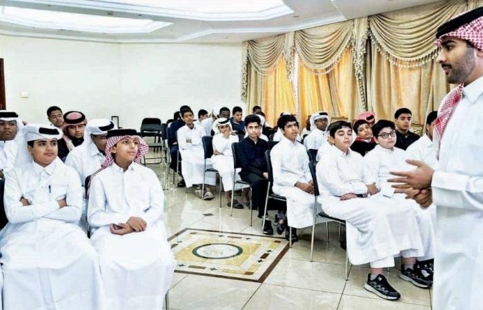 أخبار قطر | النادي العربي يعزز الوعي الرقمي في 35 مدرسة | عيون الجزيرة قطر