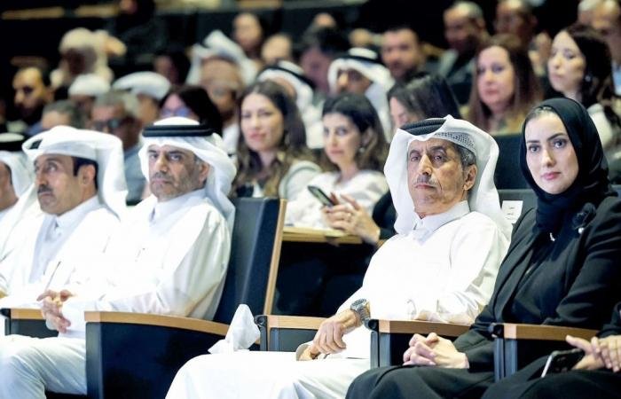 أخبار قطر | إعلان ضوابط قبول وتسجيل الطلبة في المدارس الخاصة.. انتقال الطلبة بين بعض المناهج دون تنزيل الصف | عيون الجزيرة قطر