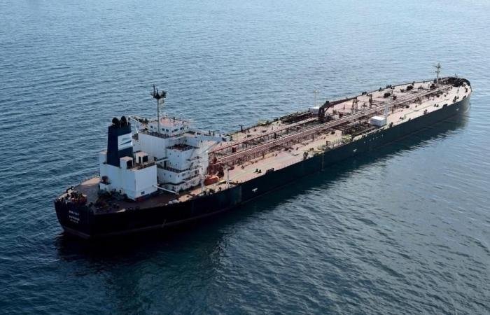 سفن محملة بالنفط الإيراني ترسو قبالة سواحل الهند.. لأول مرة منذ 2019