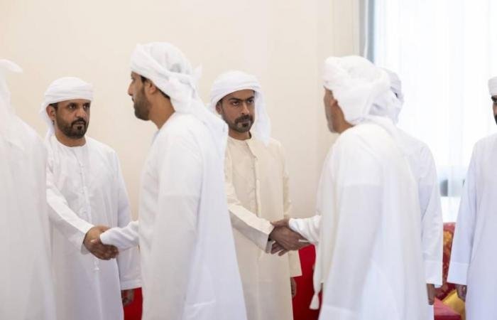 الامارات الان | خليفة بن طحنون يعزّي في وفاة نشبه العامري | عيون الجزيرة الامارات