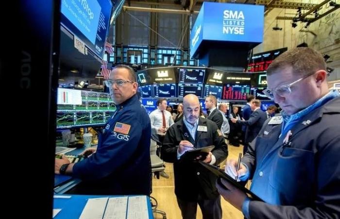 «وول ستريت» تنتعش بآمال انتهاء الحرب