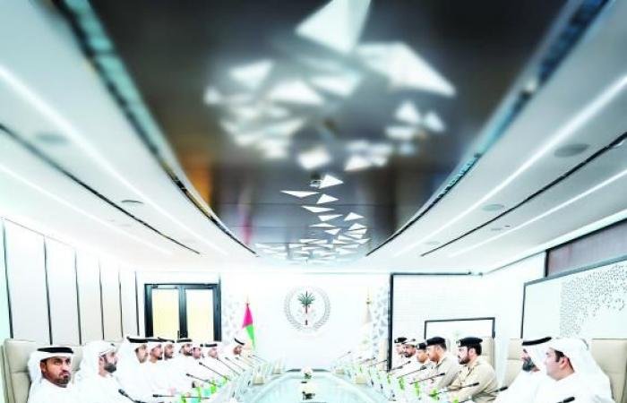 الامارات الان | لجنة ضبط المخالفات في المناطق الصناعية بالشارقة تعقد اجتماعها الأول | عيون الجزيرة الامارات