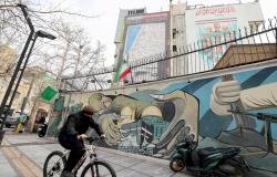 تحضيرات للقاء بين لاريجاني ومسؤول أميركي رفيع في مسقط | عيون الجزيرة