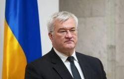 وزير خارجية أوكرانيا يدين الهجمات الإيرانية الوقحة على سفارتي أميركا في الكويت والسعودية | عيون الجزيرة