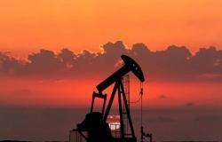 مخاوف نقص الإمدادات ترفع النفط 3%