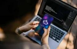 الروبوتات والذكاء الاصطناعي تخطوا النشاط البشري على الإنترنت رسميا