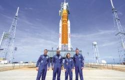 هبوط طاقم «أرتميس 2» بعد أول تحليق حول سطح القمر منذ أكثر من 50 عاماً | عيون الجزيرة