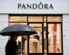 سهم «باندورا» ينزف 9% متأثراً بتقلبات أسعار الفضة